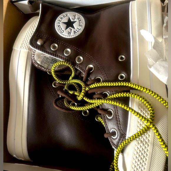 Leather chuck Taylor’s NWT - Picture 2 of 16